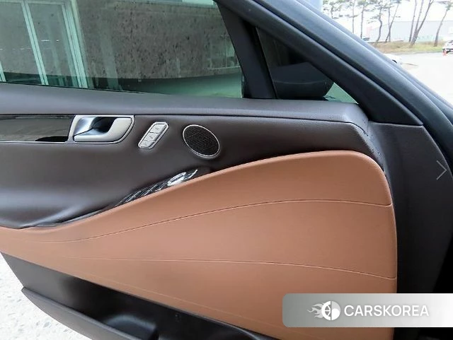 Genesis G80 (RG3) 2020 Черный из Кореи, фото 2