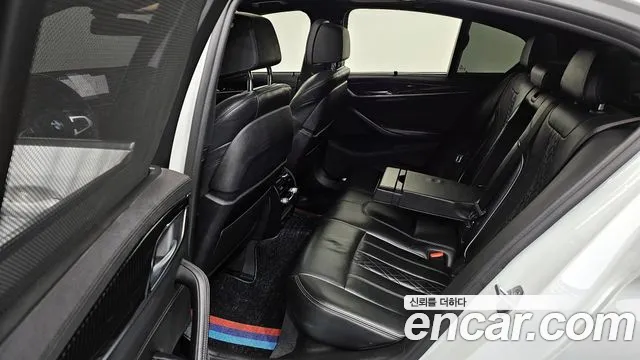 BMW 5 Series (G30) 2019 Белый из Кореи, фото 2