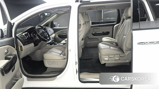 Kia The New Carnival 2018 Белый из Кореи, фото 2