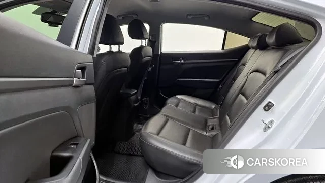 Hyundai Avante AD 2018 Белый из Кореи, фото 2