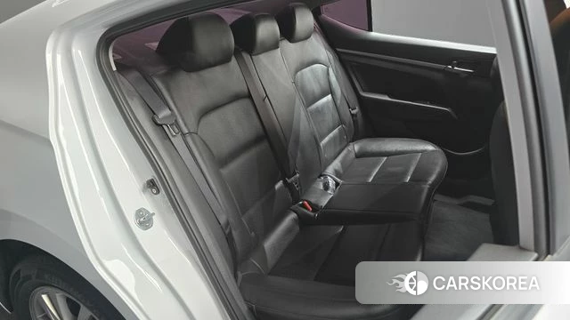 Hyundai The New Avante AD 2018 Белый из Кореи, фото 2