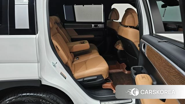 Hyundai Santa Fe (MX5) 2024 Белый из Кореи, фото 2