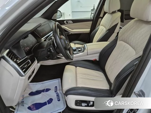 BMW X7 (G07) 2021 Белый из Кореи, фото 2