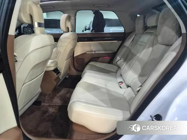 Hyundai Grandeur Hybrid (GN7) 2023 Белый из Кореи, фото 2