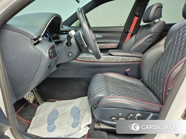Genesis GV70 2021 Черный из Кореи, фото 2