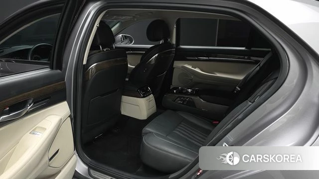 Genesis G90 2020 Серебристо-серый из Кореи, фото 2