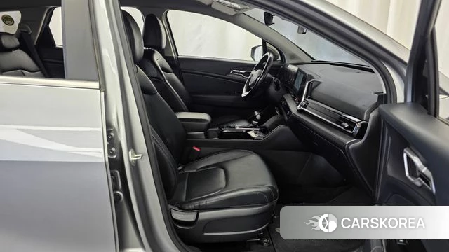 Kia Sportage 5th Generation 2022 Серебристо-серый из Кореи, фото 2