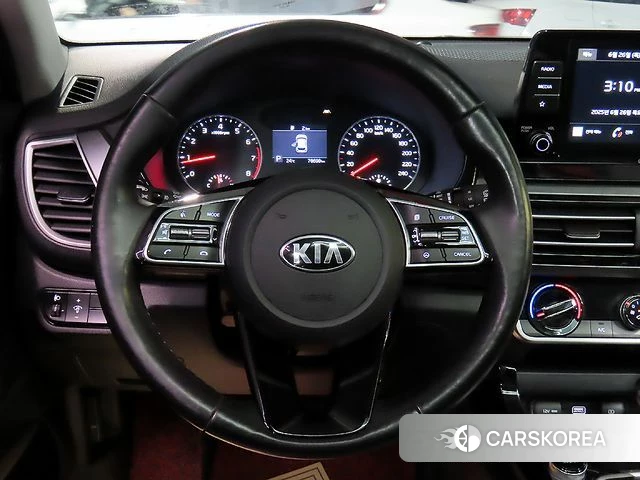 Kia Seltos 2020 Белый из Кореи, фото 2
