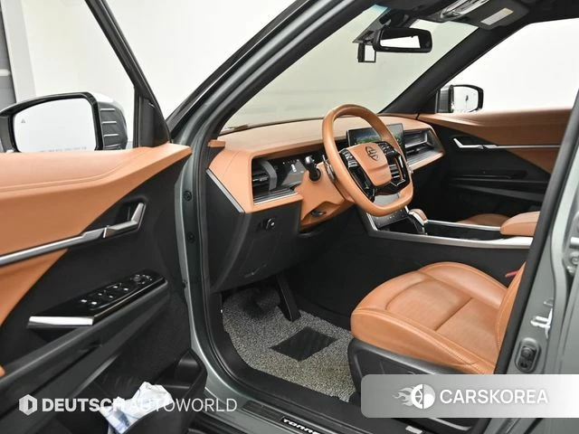 Ssangyong Torres 2023 Темно-зеленый из Кореи, фото 2