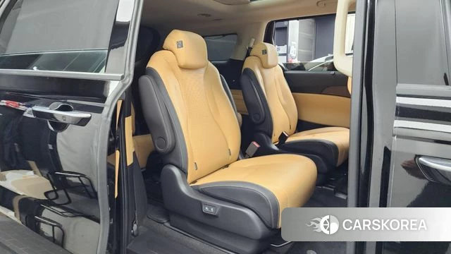 Kia Carnival 4th generation 2023 Черный из Кореи, фото 2