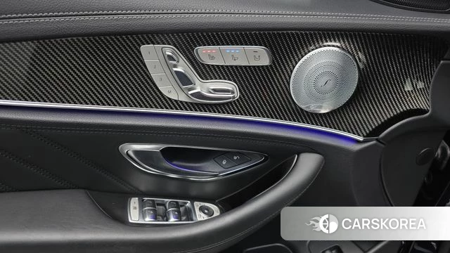 Mercedes-Benz E-Class W213 2018 Синий из Кореи, фото 2
