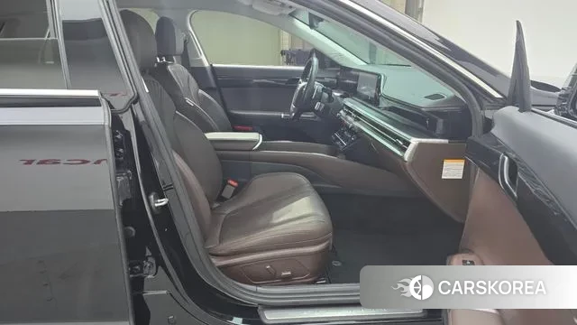 Hyundai Grandeur Hybrid (GN7) 2023 Черный из Кореи, фото 2