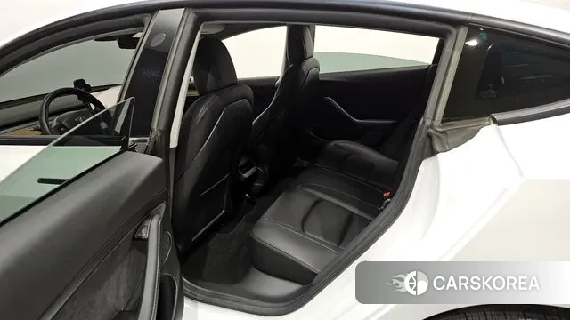 Tesla Model 3 2021 Белый из Кореи, фото 2