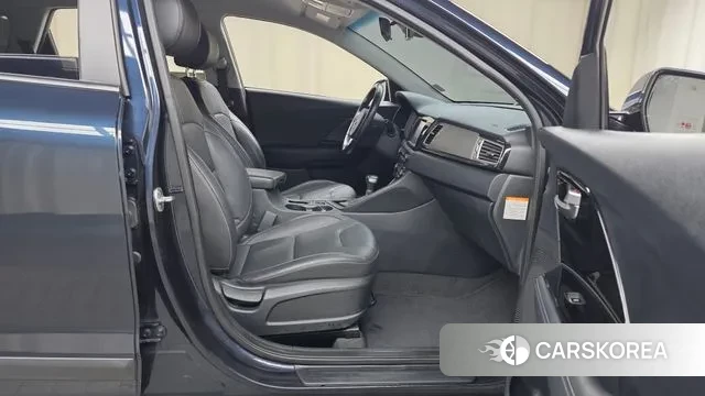 Kia Niro 2018 Синий из Кореи, фото 2