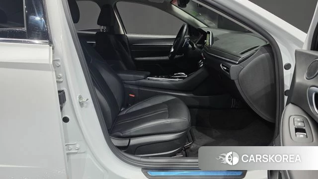 Hyundai Sonata (DN8) 2021 Белый из Кореи, фото 2