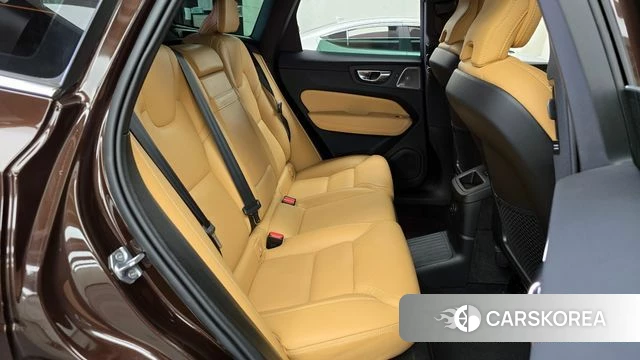 Volvo XC60 second Generation 2021 Коричневый из Кореи, фото 2
