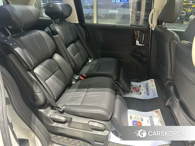 Honda Odyssey 2018 Белый из Китая, фото 2