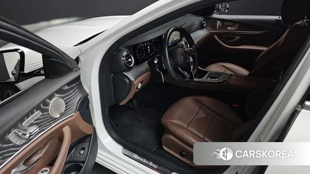 Mercedes-Benz E-Class W213 id 3478426 из Кореи 2