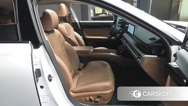 Hyundai Grandeur (GN7) 2024 Белый из Кореи, фото 2