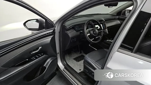 Hyundai Tucson Hybrid (NX4) 2021 Серебряный из Кореи, фото 2