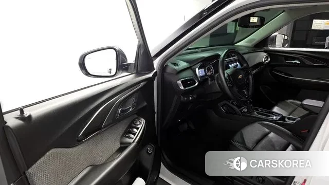 Chevrolet (GM Daewoo) Trailblazer 2021 Белый из Кореи, фото 2