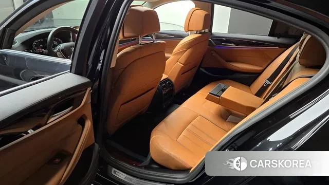 BMW 5 Series (G30) 2021 Черный из Кореи, фото 2