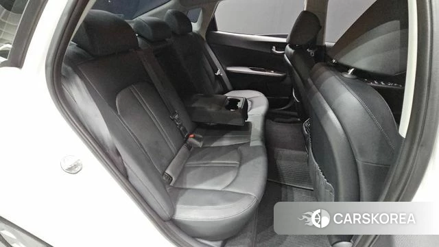 Kia K5 second generation 2018 Белый из Кореи, фото 2