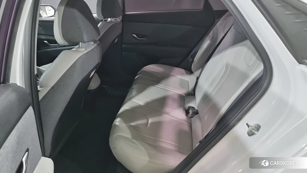 Hyundai Avante (CN7) 2021 Белый из Кореи, фото 2