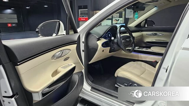 Genesis GV70 2021 Белый из Кореи, фото 2