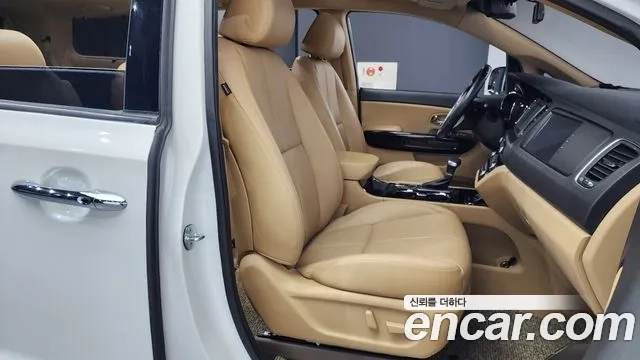 Kia The New Carnival 2019 Белый из Кореи, фото 2