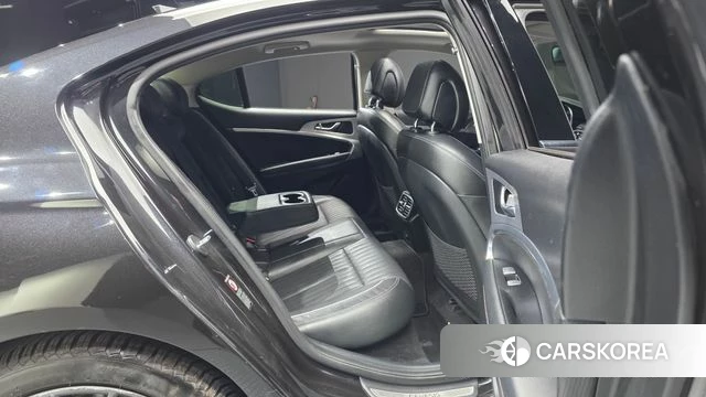 Genesis G70 2018 Черный из Кореи, фото 2