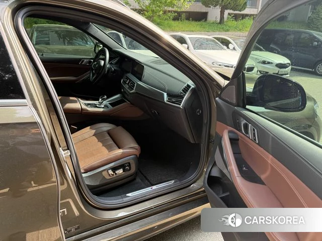 BMW X6 (G06) 2020 Коричневый из Кореи, фото 2