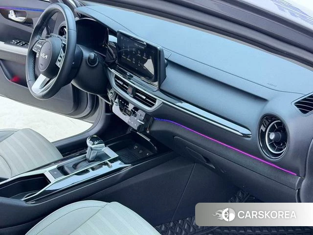 Kia K3 2023 Темно-серый из Китая, фото 2