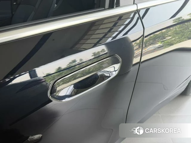 BMW i5 2025 Черный из Китая, фото 2