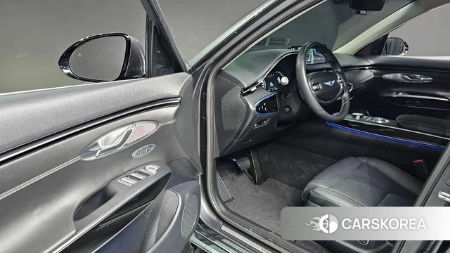 Genesis GV70 2021 Серый из Кореи, фото 2