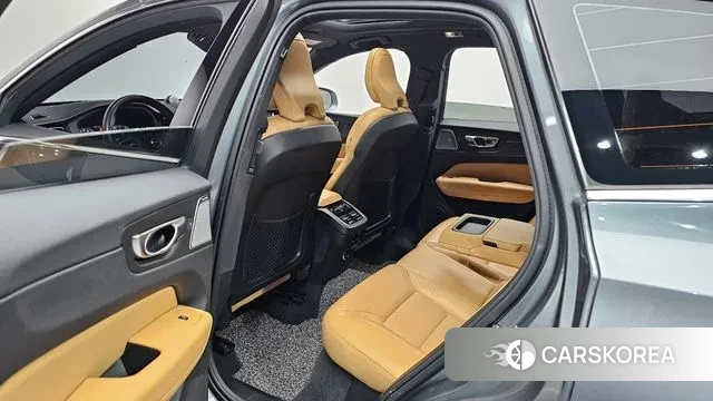 Volvo XC60 second Generation 2020 Серый из Кореи, фото 2