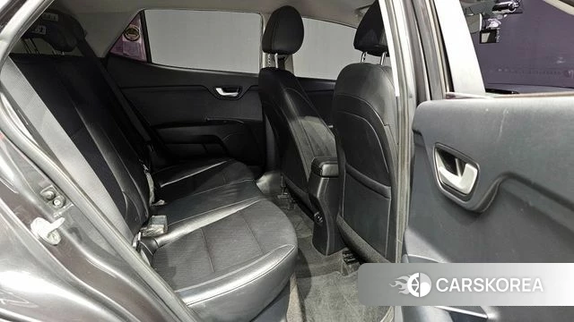 Kia Stonic 2018 Серый из Кореи, фото 2