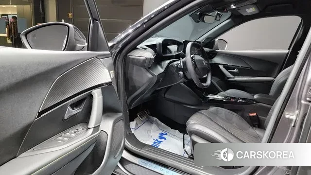 Peugeot 2008 Second generation 2022 Серый из Кореи, фото 2