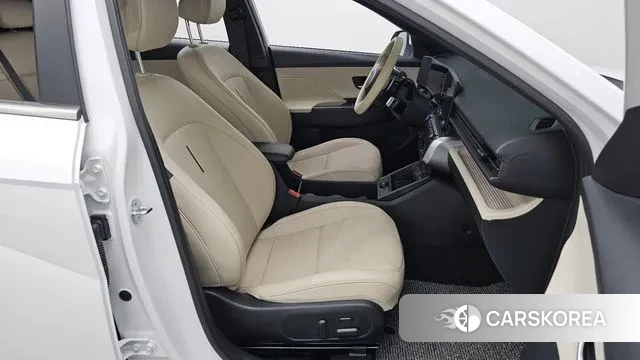 Hyundai Kona (SX2) 2023 Белый из Кореи, фото 2