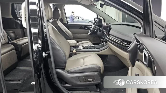 Kia The New Carnival 4th Generation 2024 Черный из Кореи, фото 2