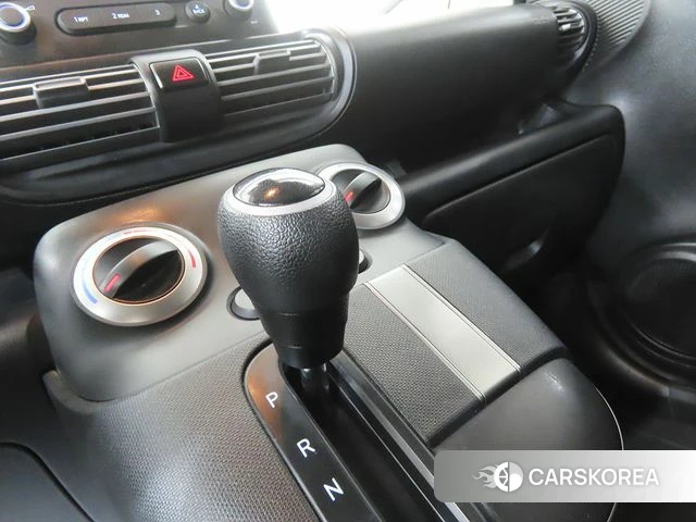 Hyundai Casper 2022 Светло-серебряный цвет из Кореи, фото 2