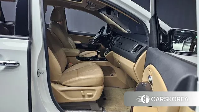 Kia The New Carnival 2019 Белый из Кореи, фото 2