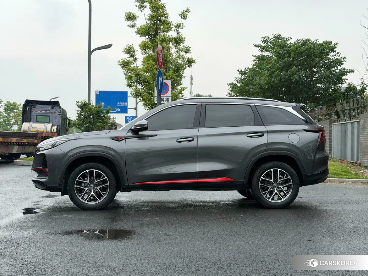 Chang'an CS75 PLUS 2022 Темно-серый из Китая, фото 2