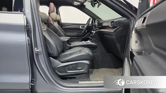 Ford Explorer 6th Generation 2021 Серый из Кореи, фото 2