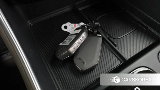 Kia The New Carnival 4th Generation 2025 Белый из Кореи, фото 2