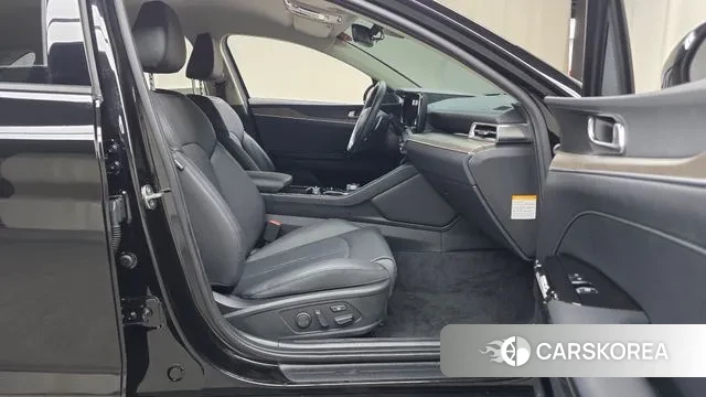 Kia K5 Hybrid 3rd Generation 2023 Черный из Кореи, фото 2