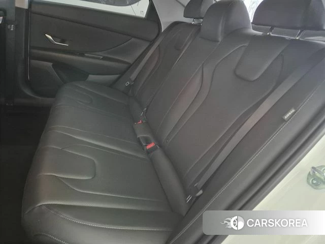 Hyundai The New Avante (CN7) 2025 Белый из Кореи, фото 2