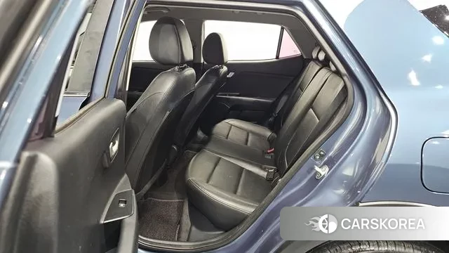 Kia Stonic 2018 Синий из Кореи, фото 2