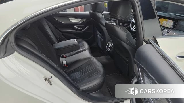 Mercedes-Benz CLS-Class C257 2019 Белый из Кореи, фото 2