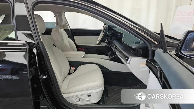 Hyundai Grandeur Hybrid (GN7) 2024 Черный из Кореи, фото 2
